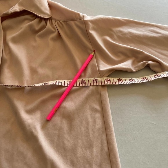 Vintage queen casuals light pink button down L - Picture 3 of 8